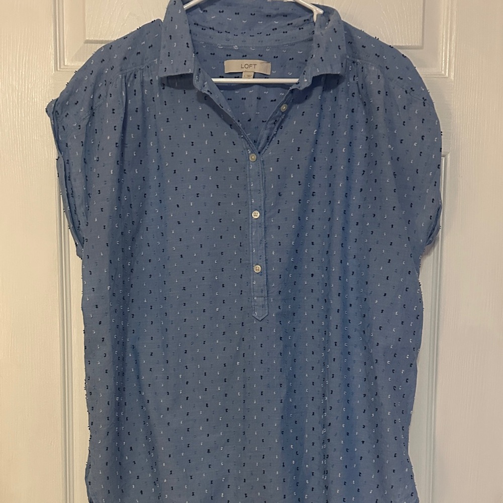 LOFT Light Blue Textured Short Sleeve Shirt